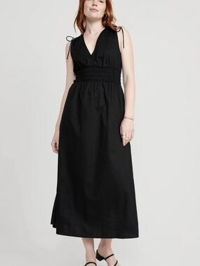 Old Navy Black Cotton Smocked Sleeveless Flare Maxi Summer Dress - Size Small